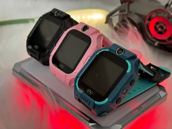 Smartberry C002 Kids GPS + Calling Smart Watch ছবি 2 - ElevateMart