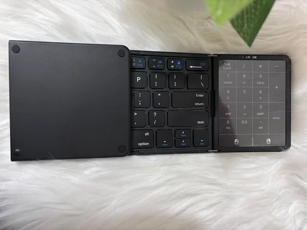 B089ST Rechargeable Ultra Slim Folding Pocket Bluetooth Keyboard With Touch Pad ছবি 3 - ElevateMart